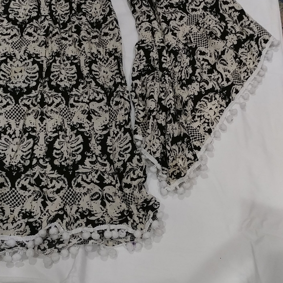 Velzera Gorgeous! Bell Sleeved Minidress - Picture 2 of 4